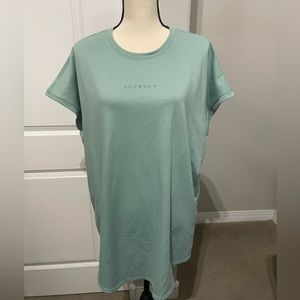 YOUNGLA Women’s Tee NWOT size XXL